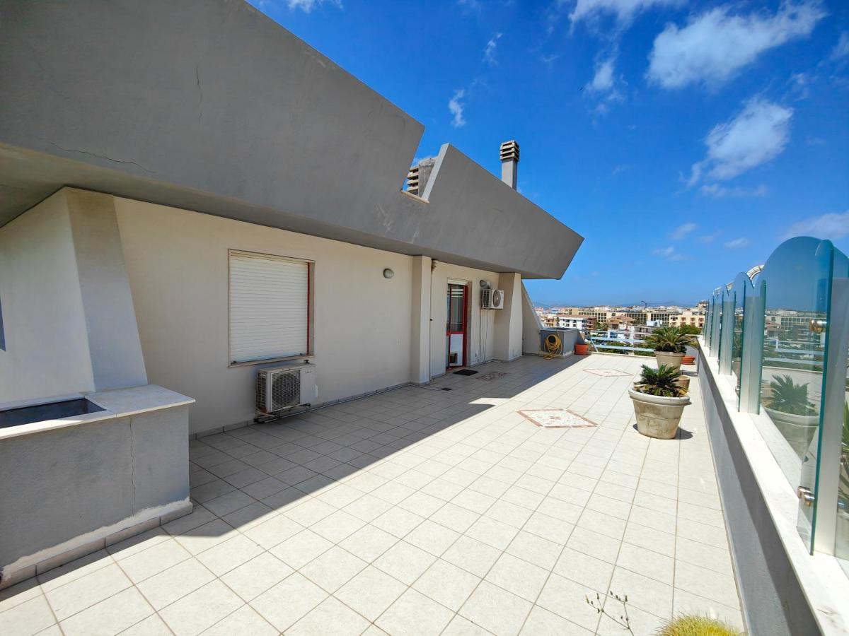 Lucy Penthouse Apartment อาลเกโร ภายนอก รูปภาพ